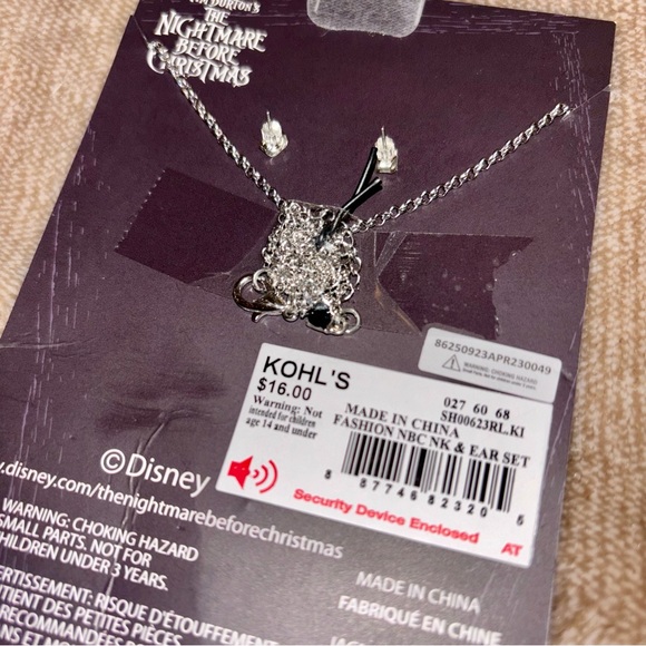 The Nightmare Before Christmas Necklace and Earrings - Picture 5 of 5